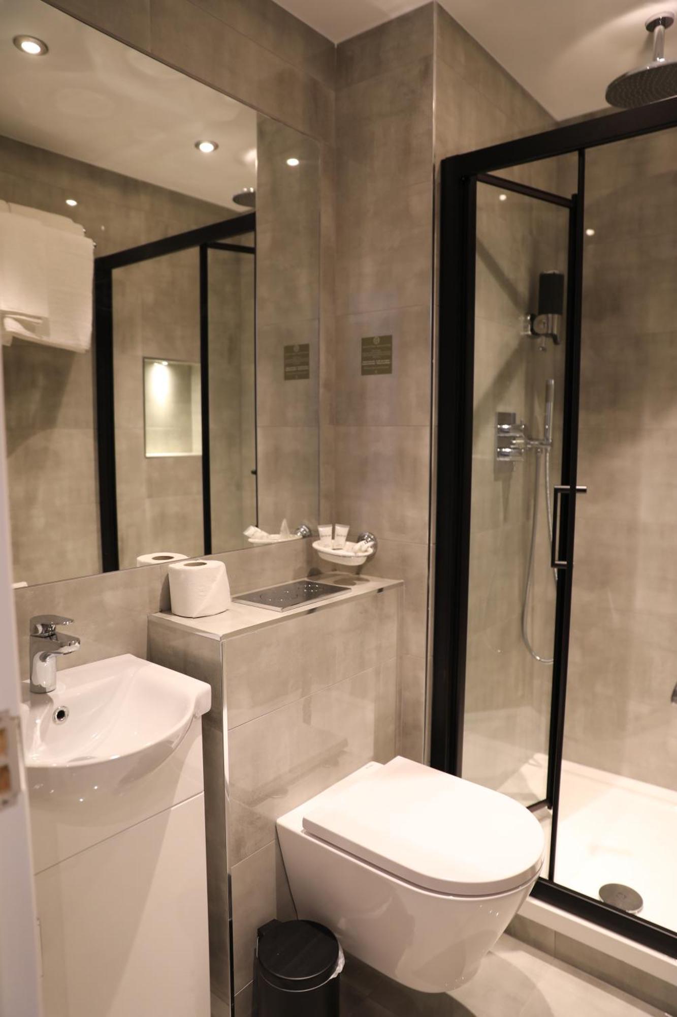 Reem Hotel London Ngoại thất bức ảnh