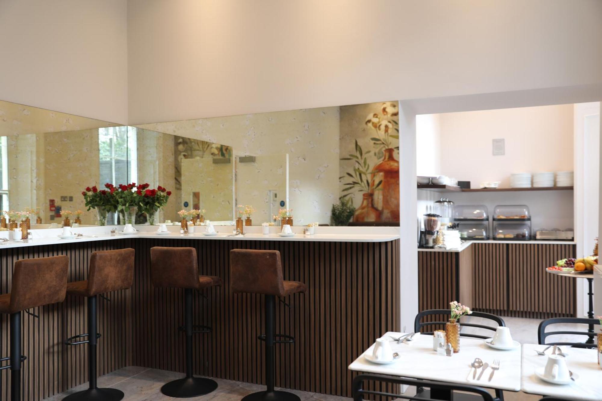 Reem Hotel London Ngoại thất bức ảnh