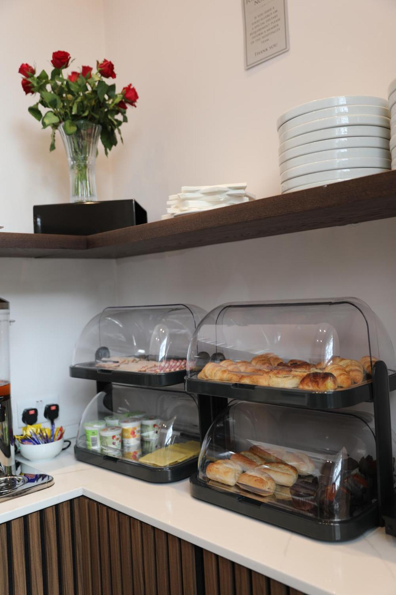 Reem Hotel London Ngoại thất bức ảnh